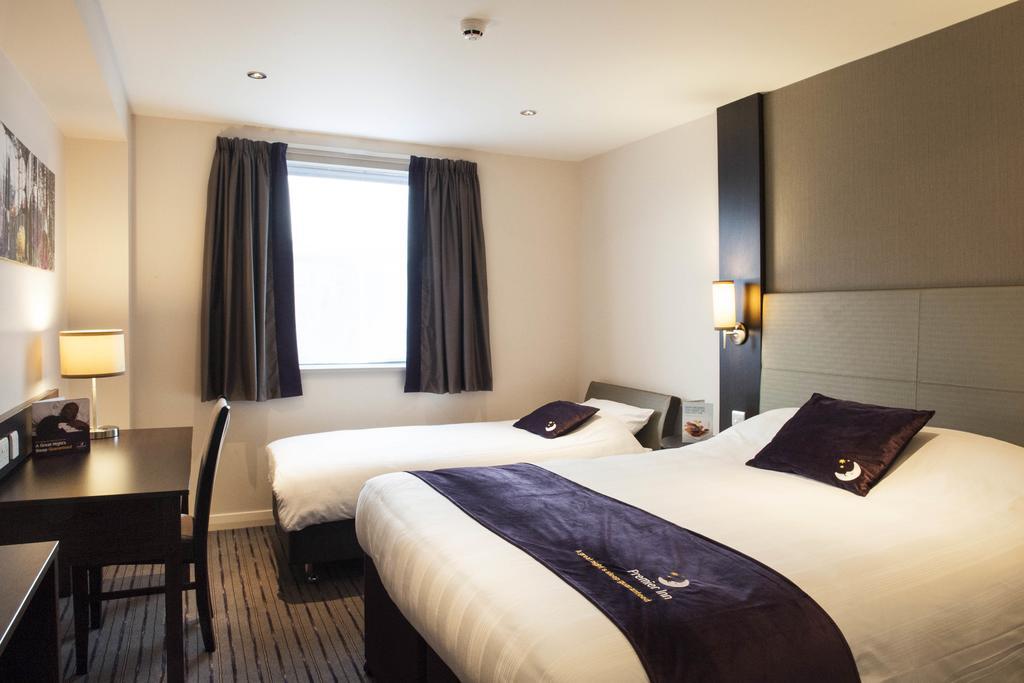 Premier Inn Southampton West Ower Ruang foto