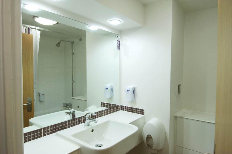 Premier Inn Southampton West Ower Bagian luar foto